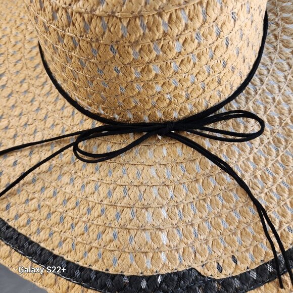 Wide Brim Natural Straw Sun Hat With Black Ribbon Bow Lightweight & Breathable I - Picture 7 of 12
